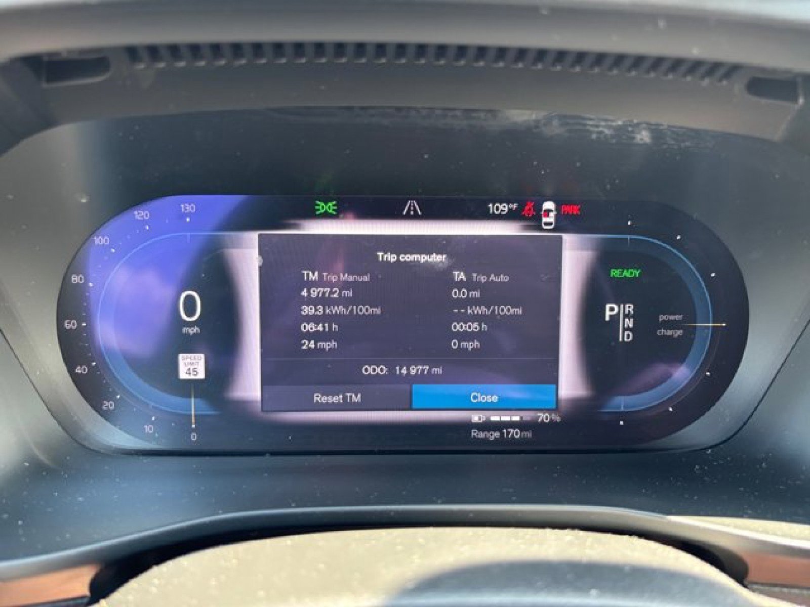 Used 2023 Volvo XC40 Recharge Ultimate w/ Protection Package Premier image 23