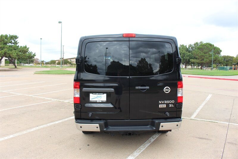 Used 2015 Nissan NV 3500 SL w/ Technology Package RWD image 3