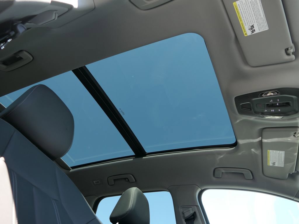 Used 2025 Audi Q6 e-tron Premium image 27