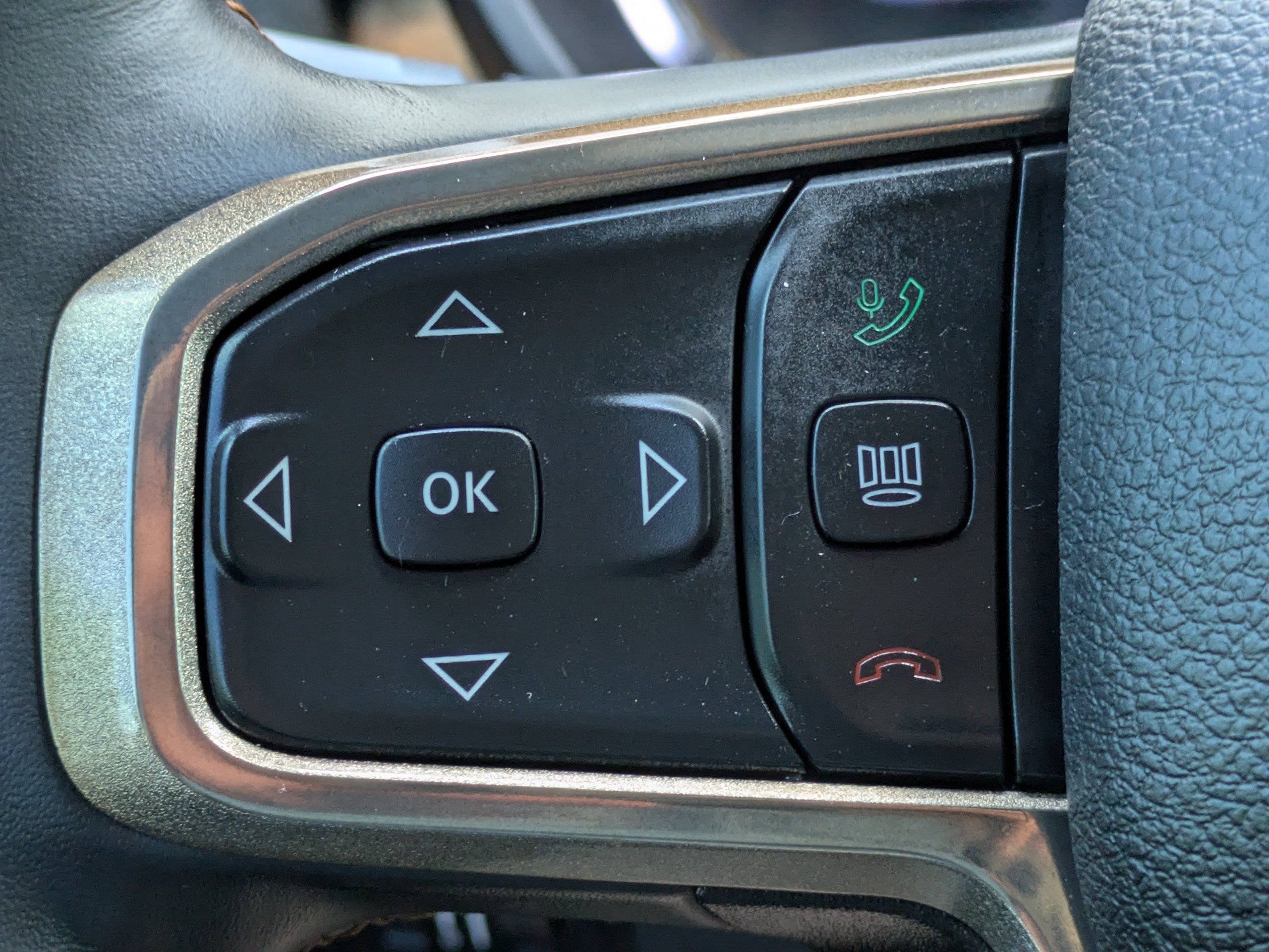 Used 2023 RAM 3500 Limited AWD/4WD image 29