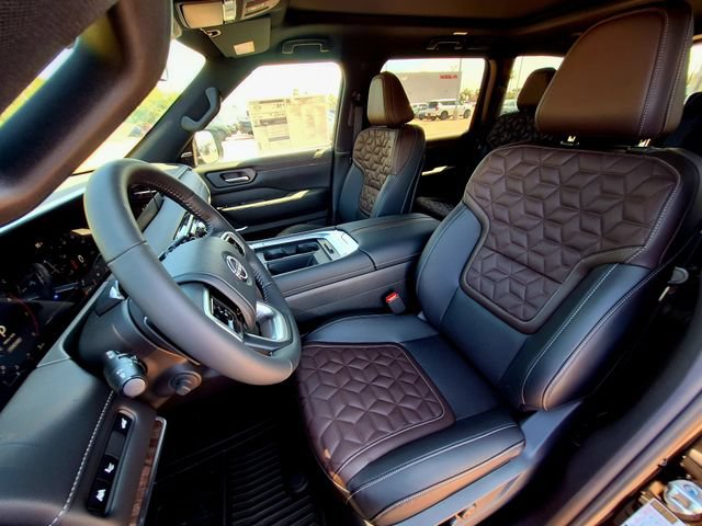 New 2026 Nissan Armada Platinum RWD image 9