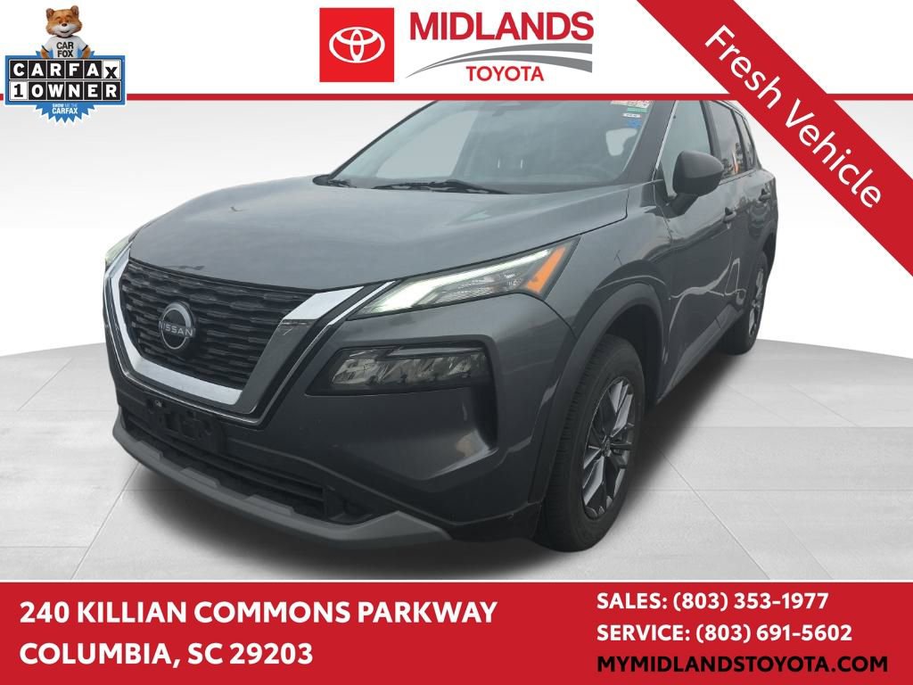 Used 2023 Nissan Rogue S image 1