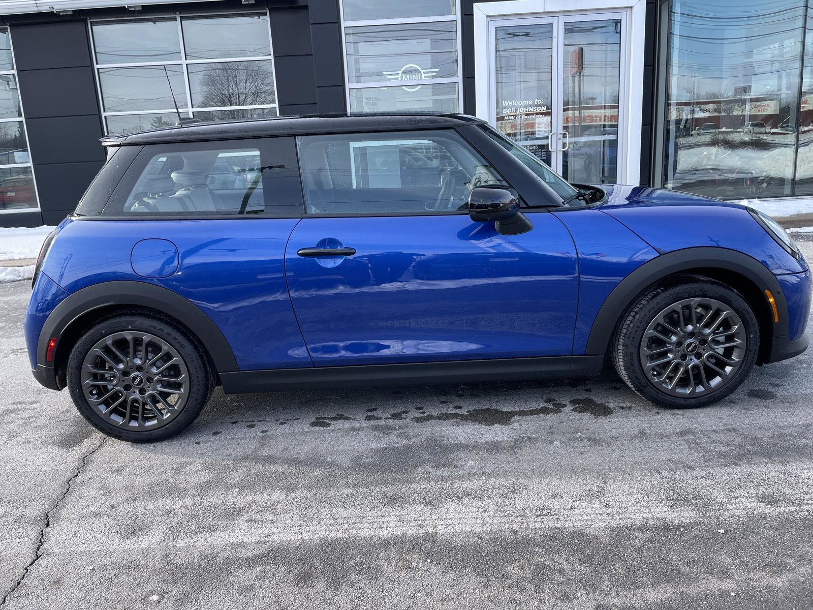 New 2025 MINI Cooper S FWD image 9
