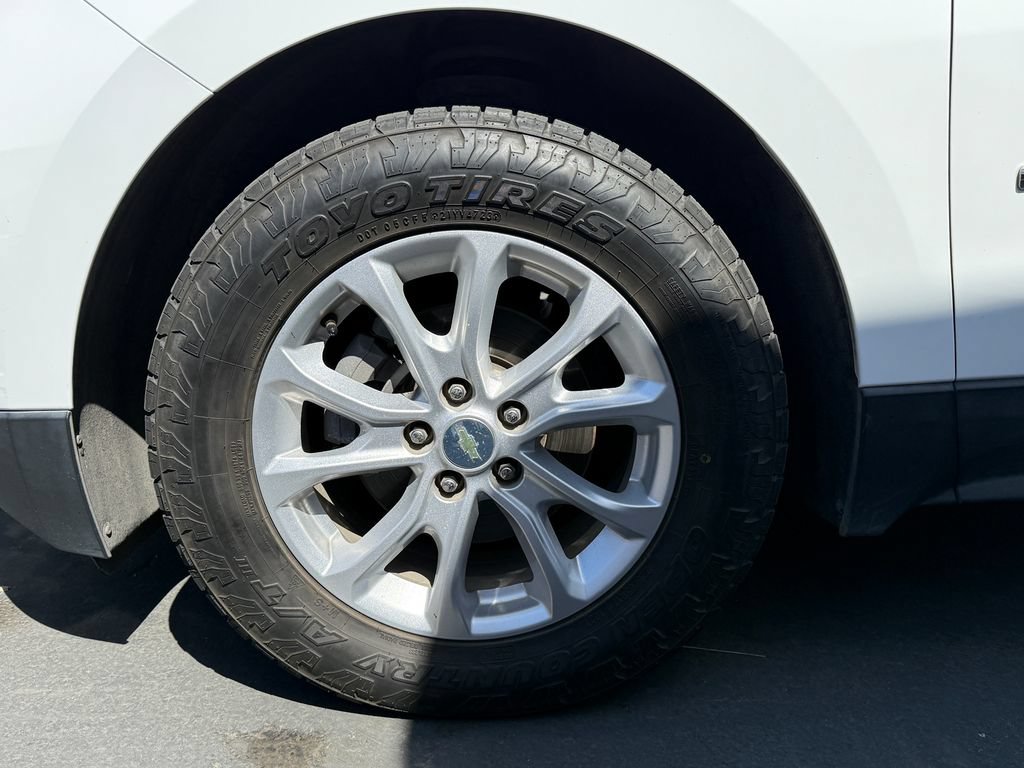 Used 2019 Chevrolet Equinox LT FWD image 11