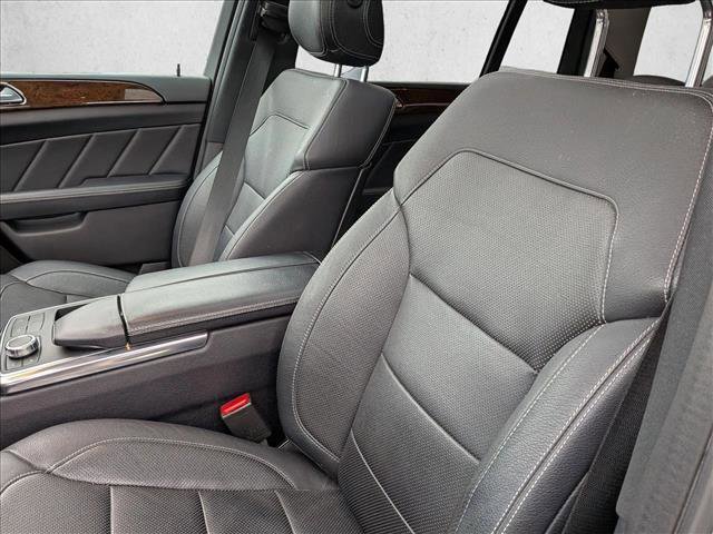 Used 2015 Mercedes-Benz GL 320 BlueTEC 4MATIC image 16