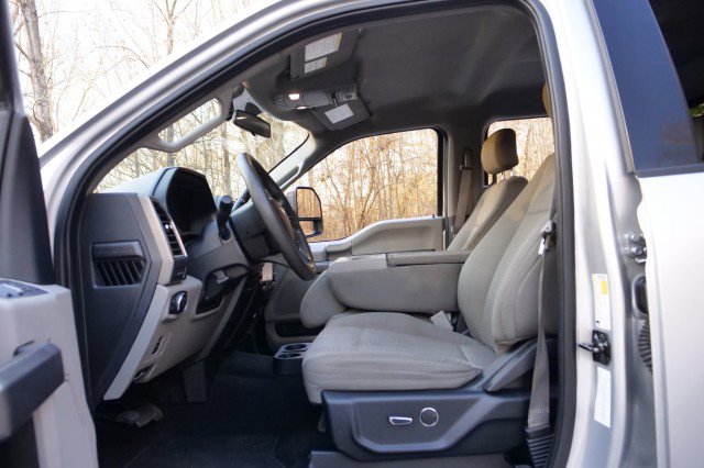 Used 2019 Ford F350 XLT w/ XLT Premium Package image 24