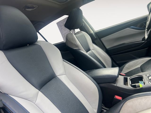 Used 2019 Subaru Crosstrek Hybrid w/ Moonroof Package w/Navigation AWD/4WD image 15