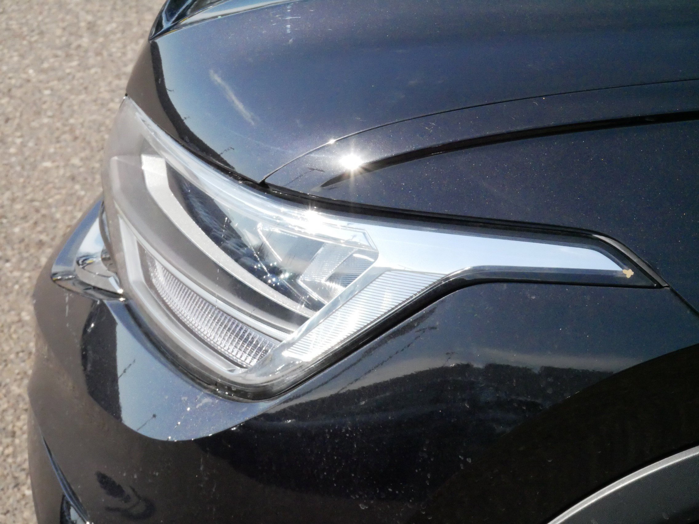 Certified 2023 Volkswagen Tiguan SE R-Line image 16