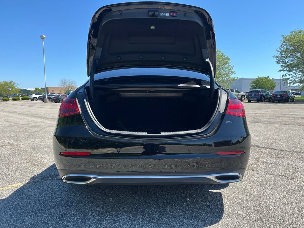 Used 2025 Mercedes-Benz C 300 4MATIC Sedan image 23
