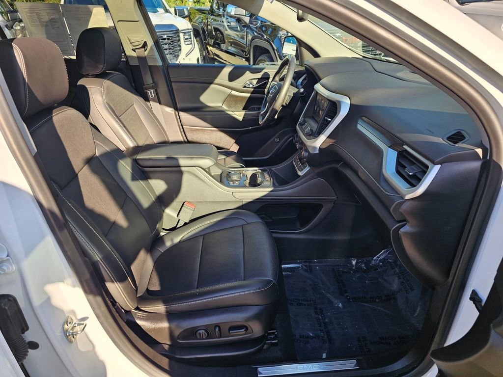 Used 2021 GMC Acadia SLT w/ Technology Package AWD/4WD image 11