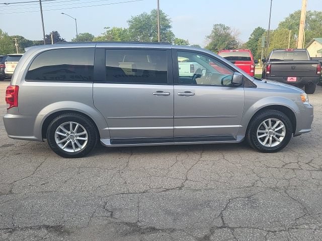 Used 2014 Dodge Grand Caravan SXT FWD image 17