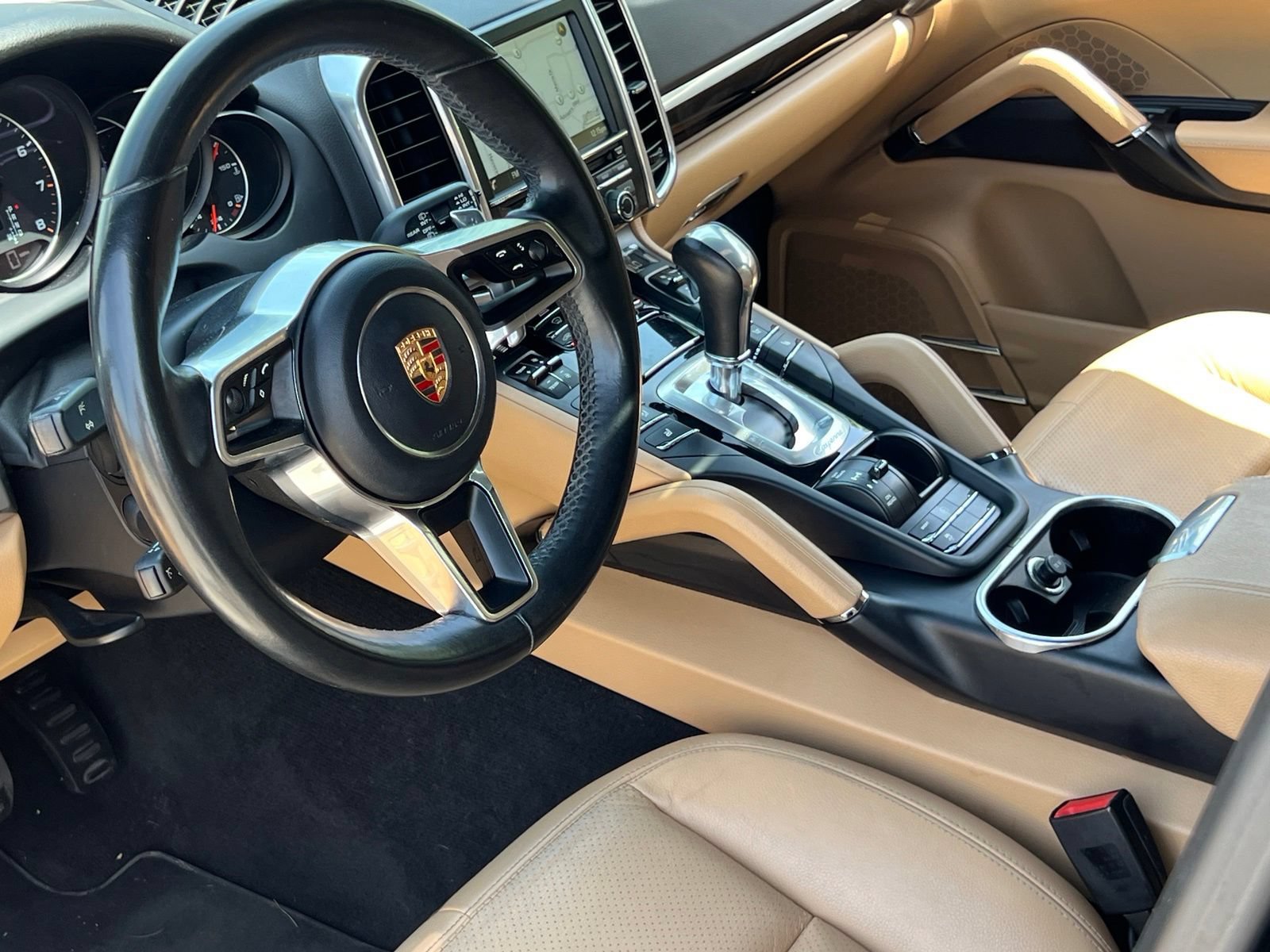 Used 2016 Porsche Cayenne AWD/4WD image 4