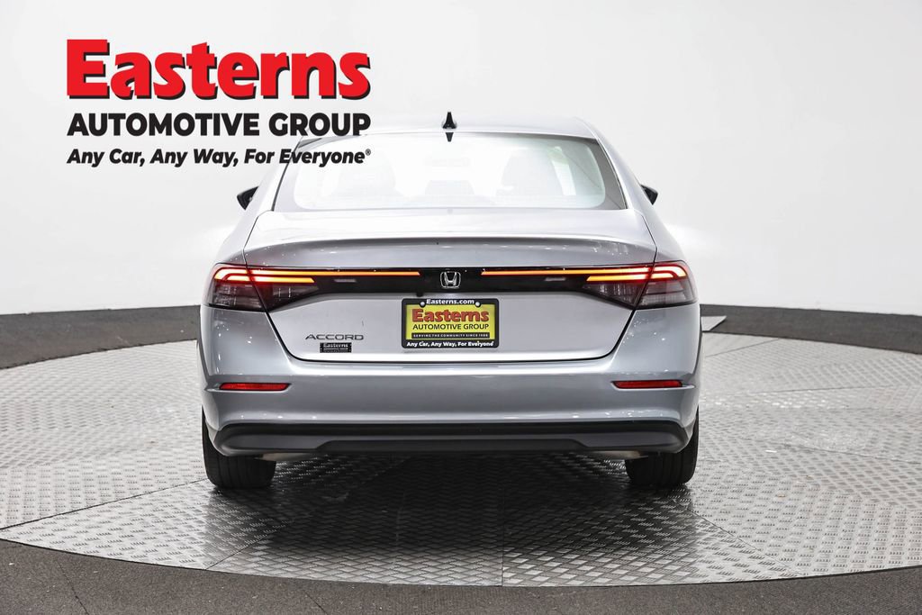 Used 2025 Honda Accord SE image 6