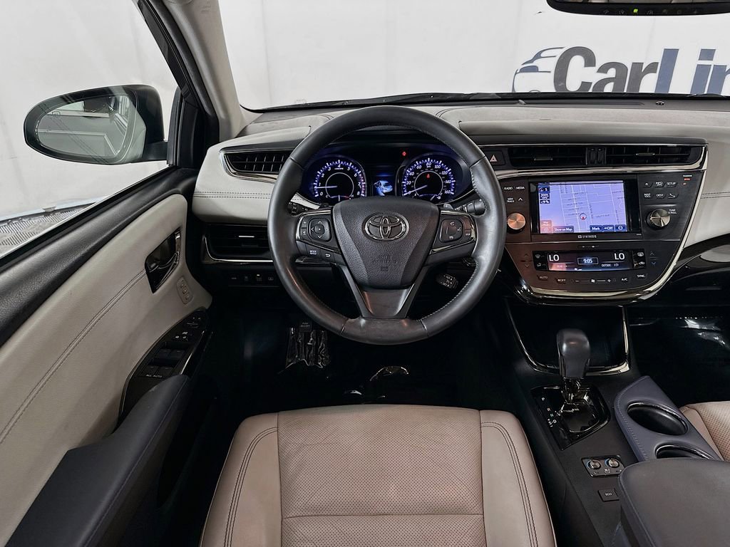 Used 2013 Toyota Avalon Limited image 28