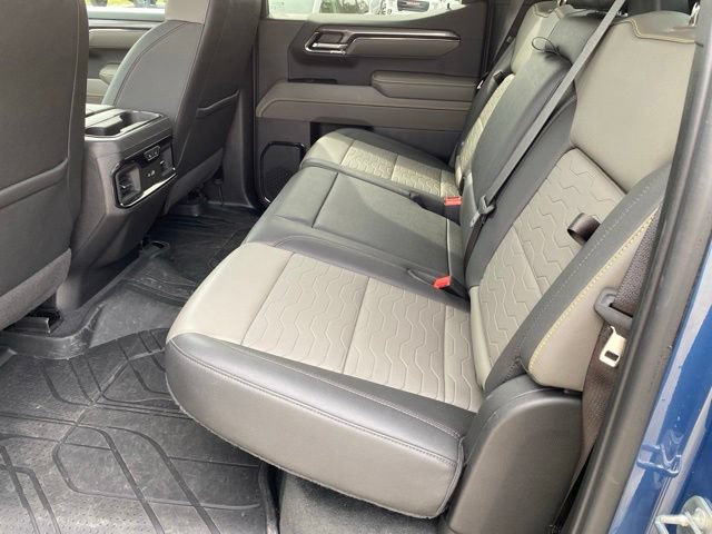Used 2024 Chevrolet Silverado 1500 ZR2 w/ Technology Package AWD/4WD image 32