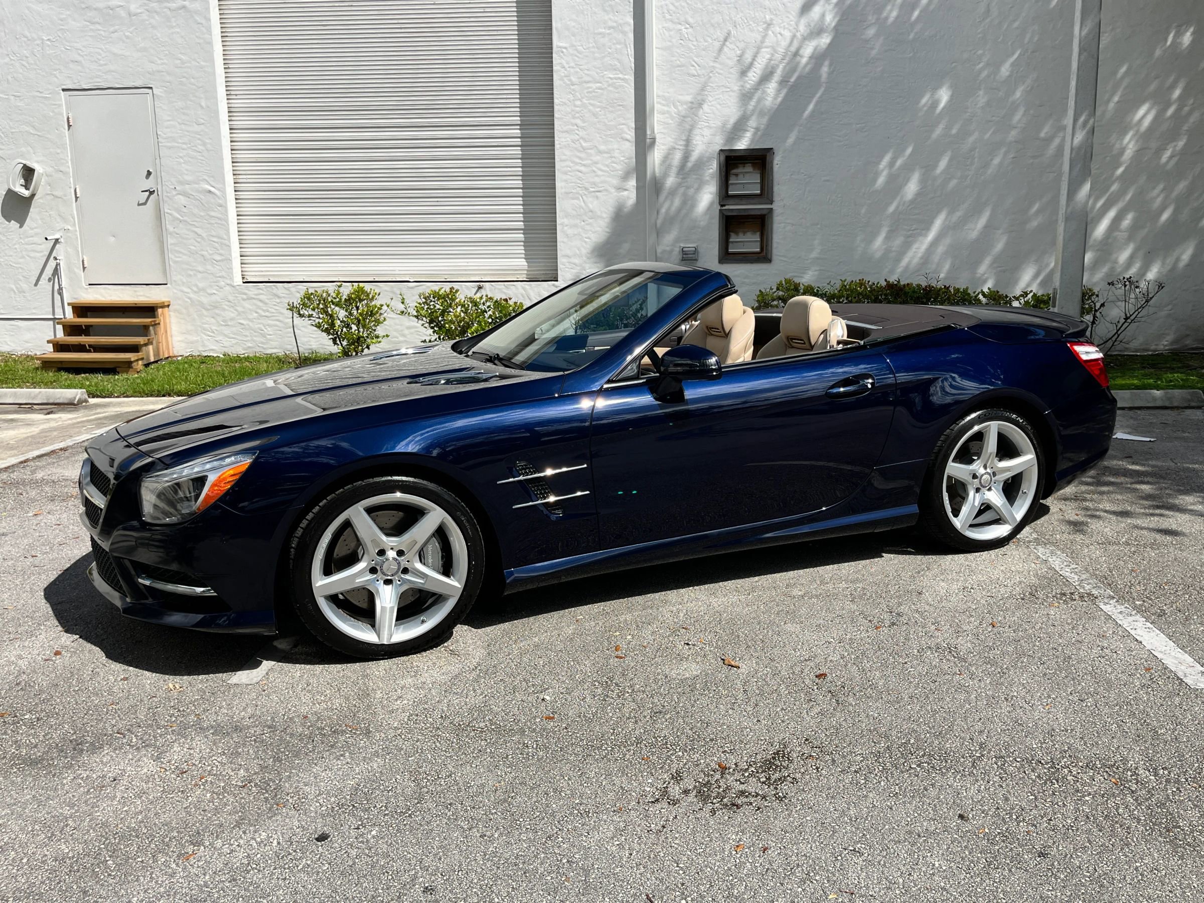 Used 2013 Mercedes-Benz SL 550 image 4