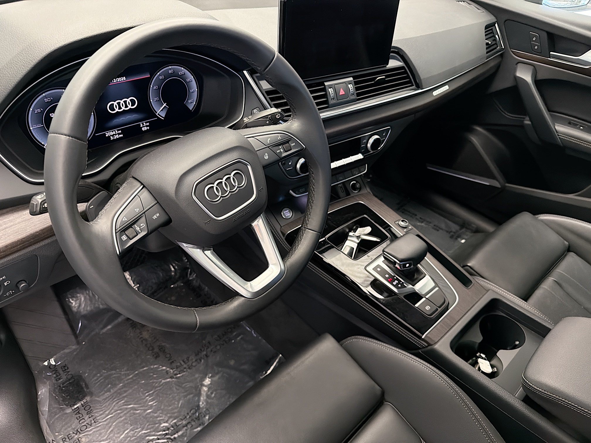 Used 2024 Audi Q5 e Premium Plus w/ Premium Plus Package AWD/4WD image 7