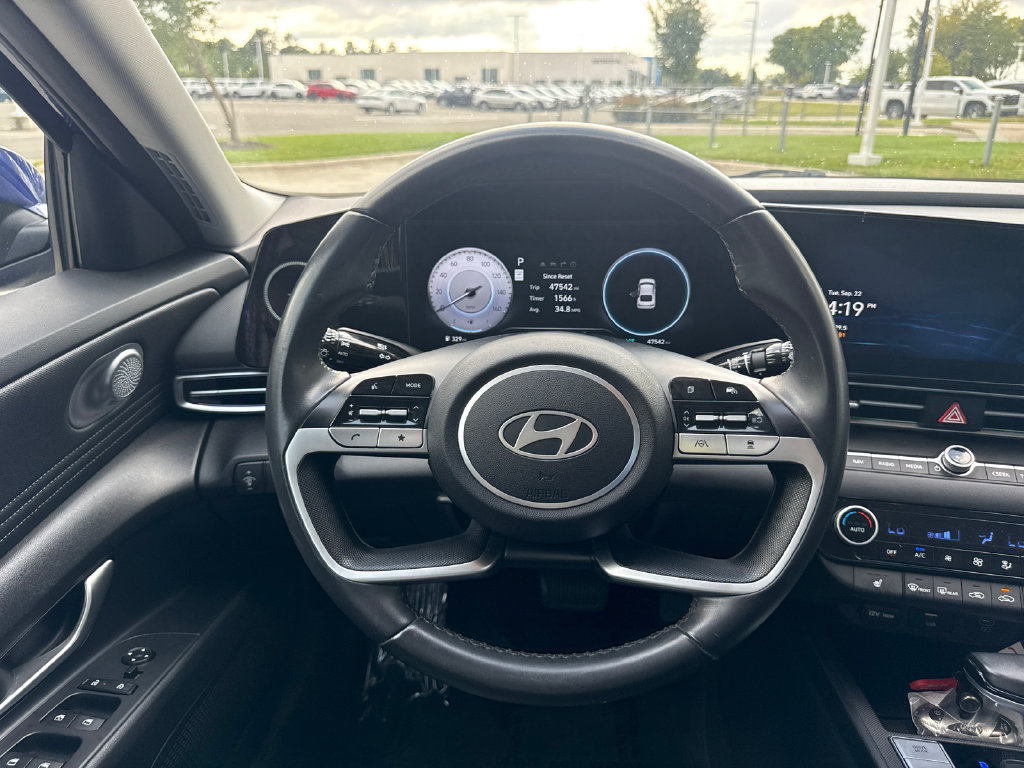 Used 2024 Hyundai Elantra Limited FWD image 19