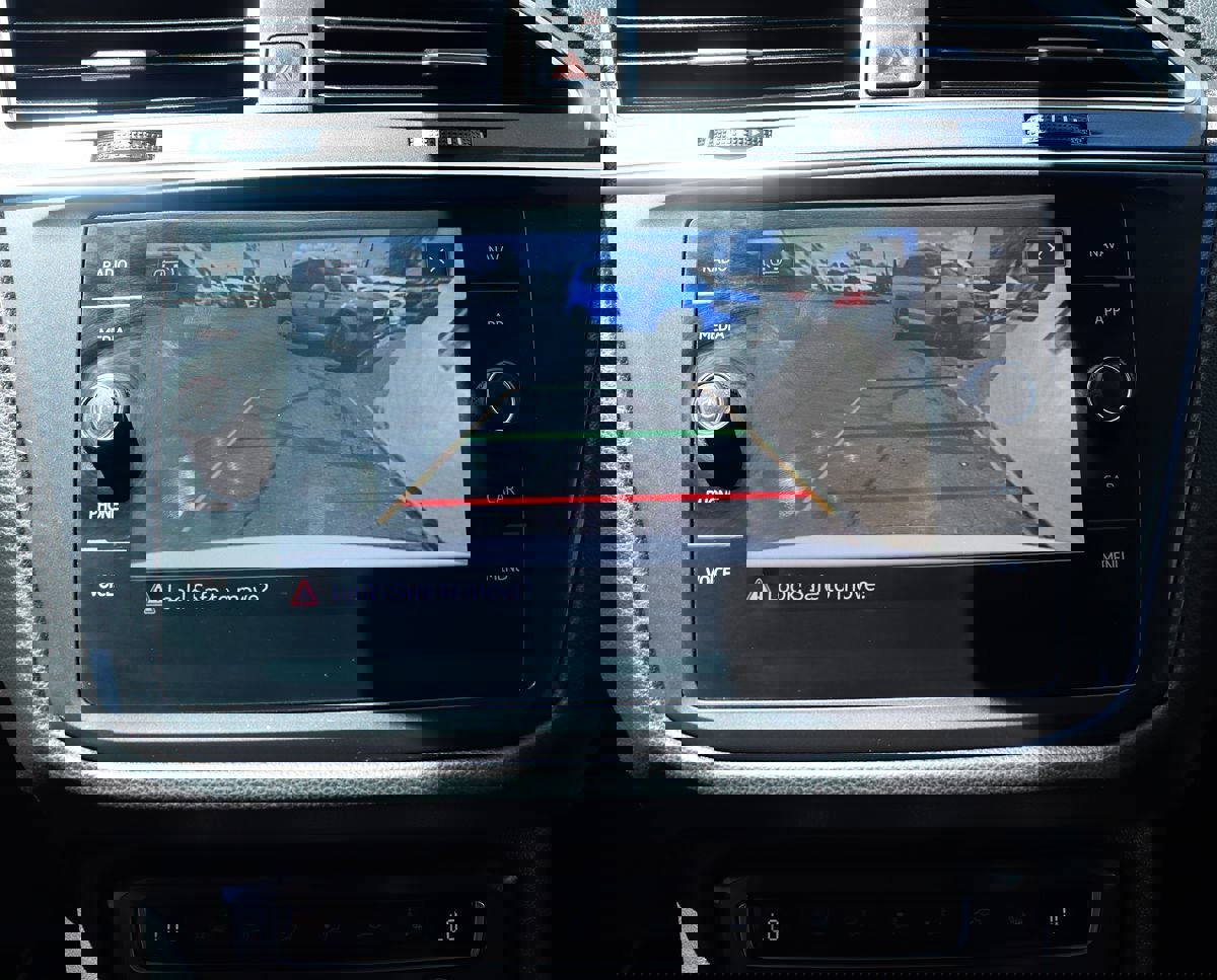 Used 2021 Volkswagen Tiguan SEL Premium R-Line image 55