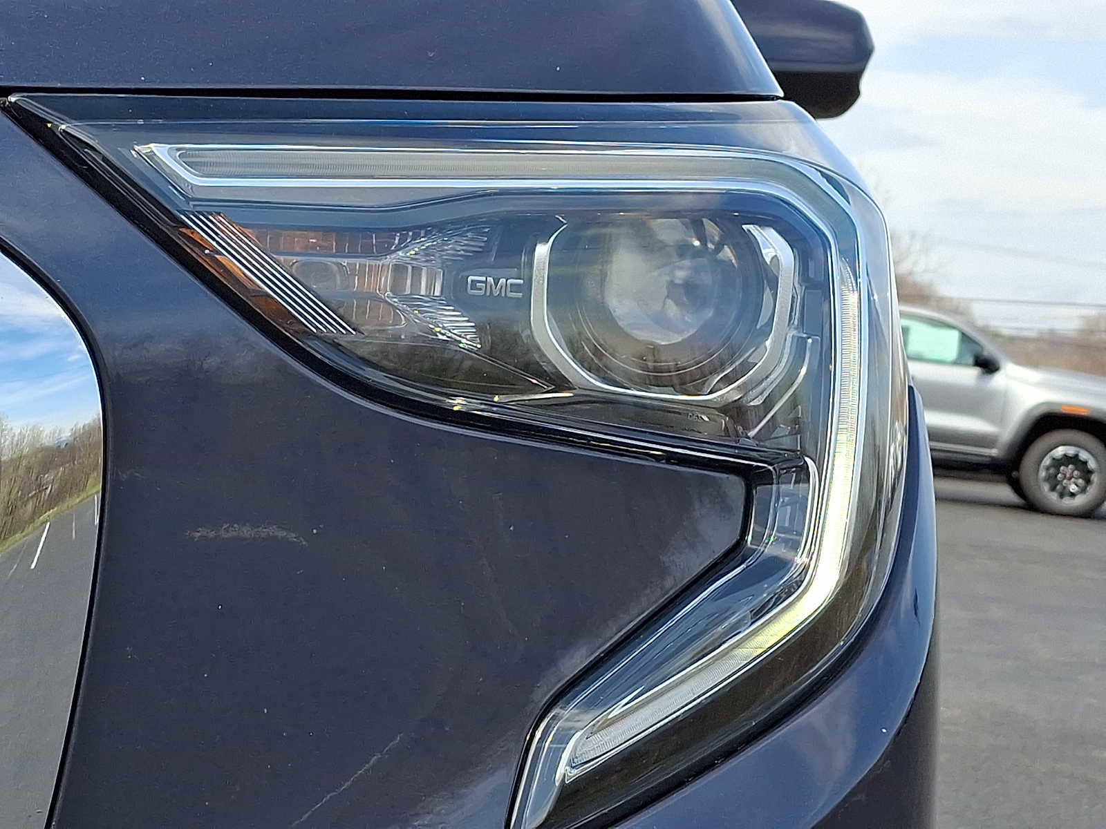 Used 2018 GMC Terrain SLE image 9