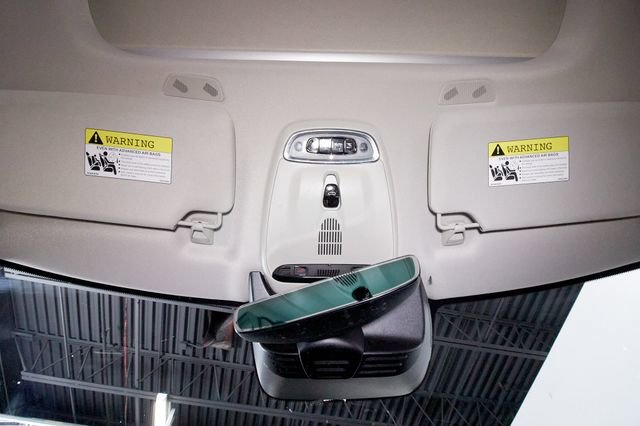 Used 2016 Volvo XC90 T6 Momentum w/ Momentum Plus Package image 8