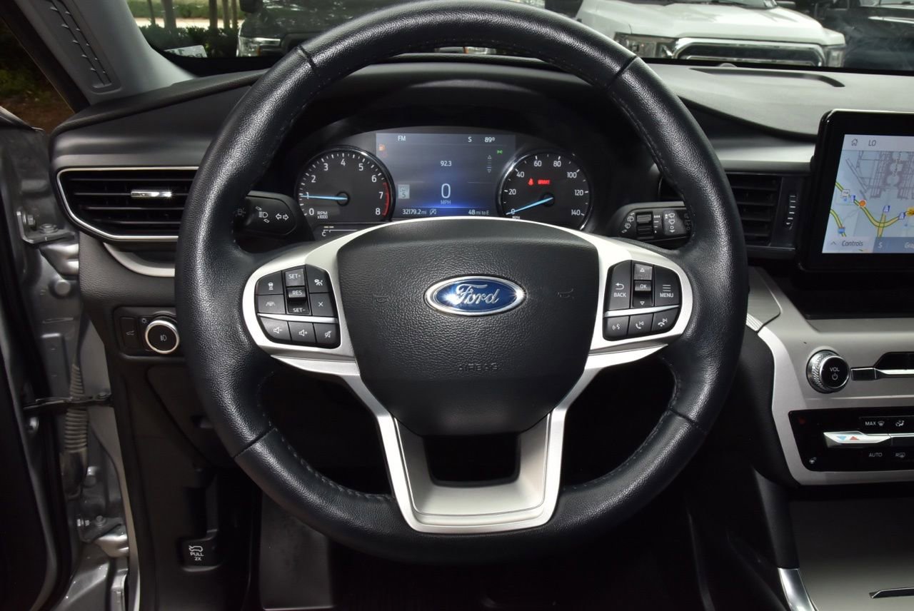 Used 2023 Ford Explorer XLT w/ Equipment Group 202A RWD image 23