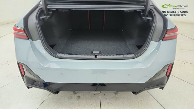 Used 2025 BMW i5 xDrive40 w/ M Sport Package image 14