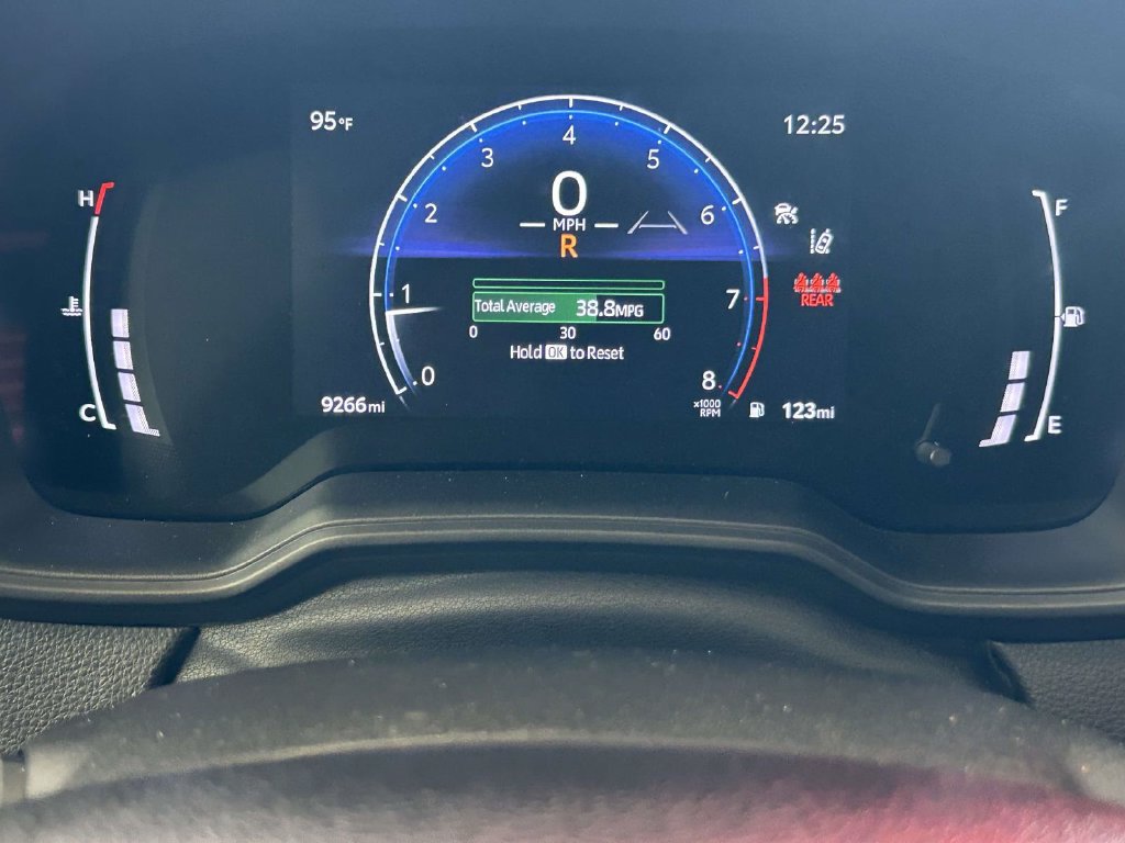Certified 2026 Toyota Corolla LE FWD image 28