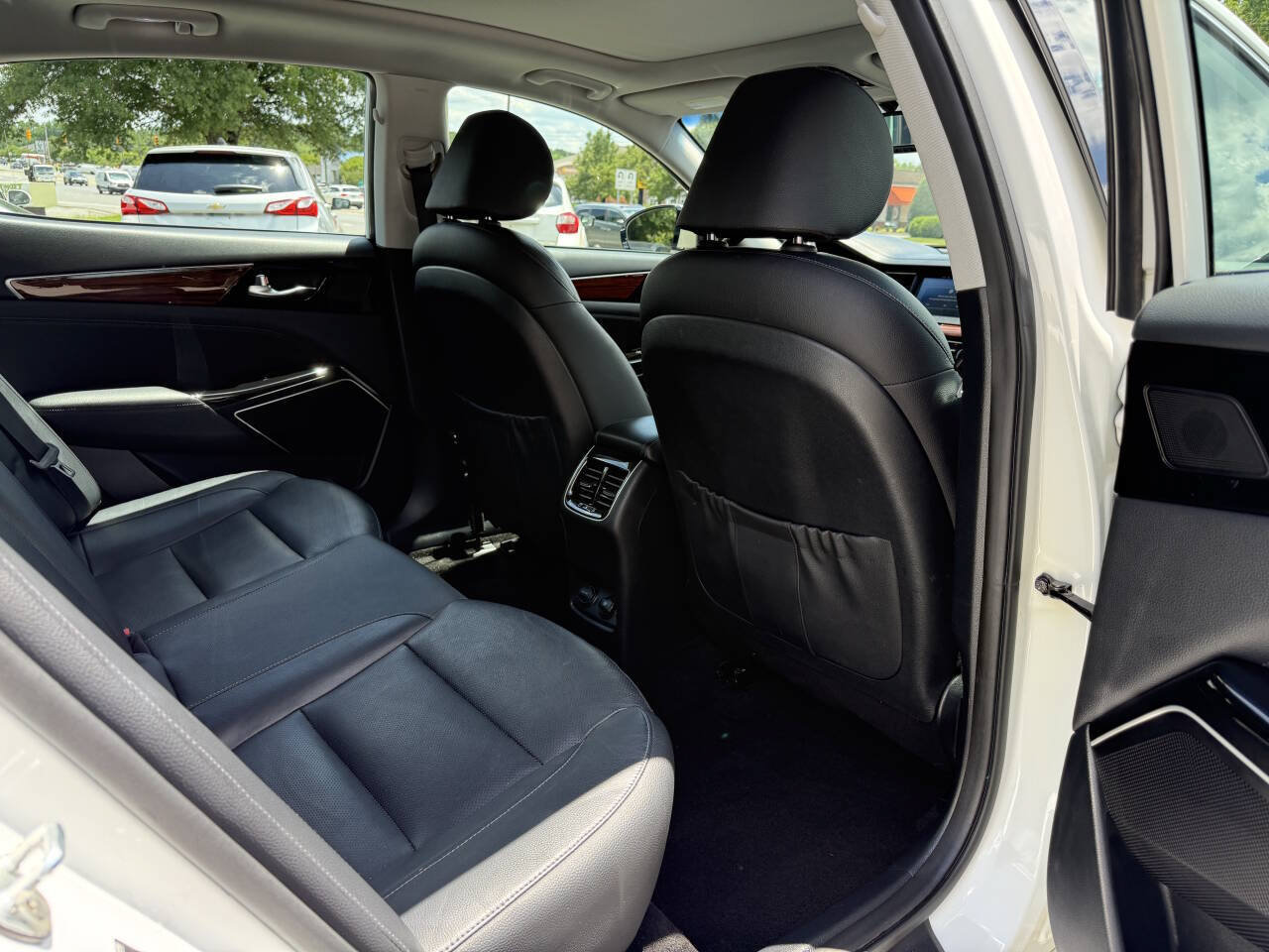 Used 2017 Kia Cadenza Technology FWD image 15