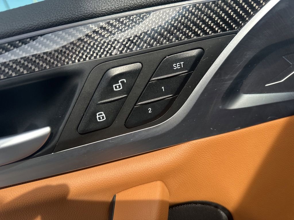 Used 2024 BMW X4 M40i w/ Premium Package image 11