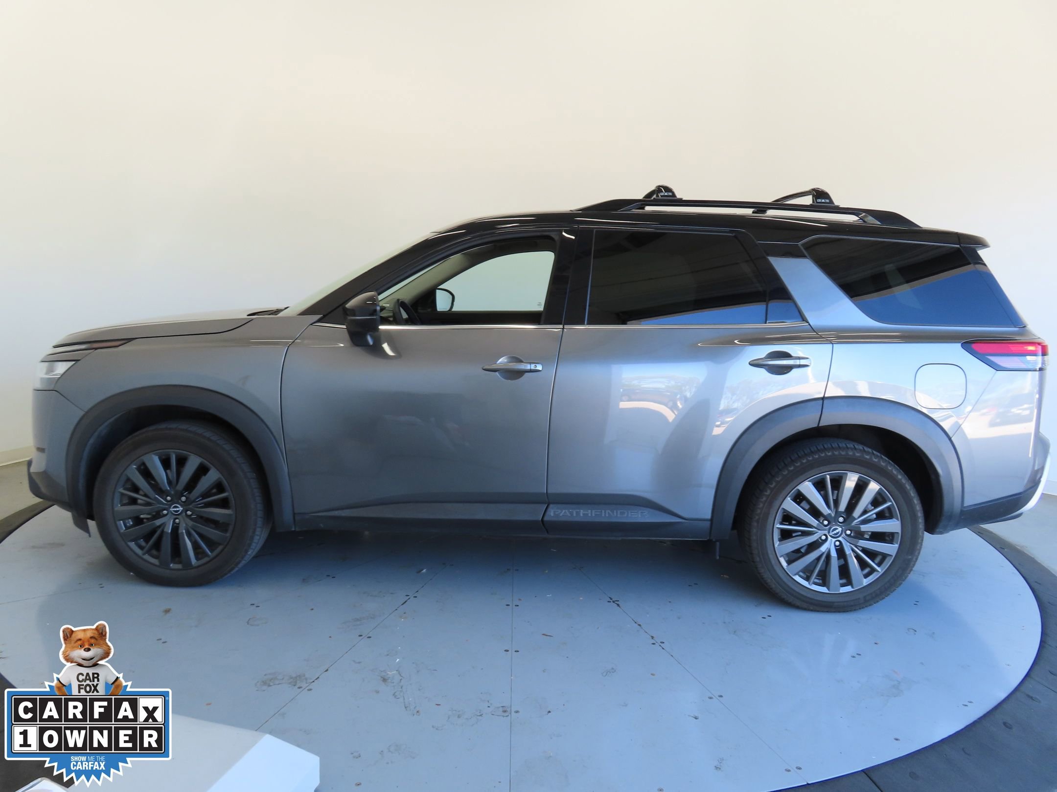 Used 2022 Nissan Pathfinder SL w/ SL Premium Package image 8