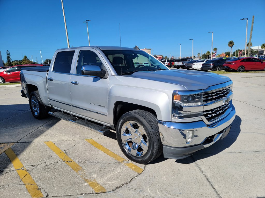 Used 2018 Chevrolet Silverado 1500 LTZ RWD image 7