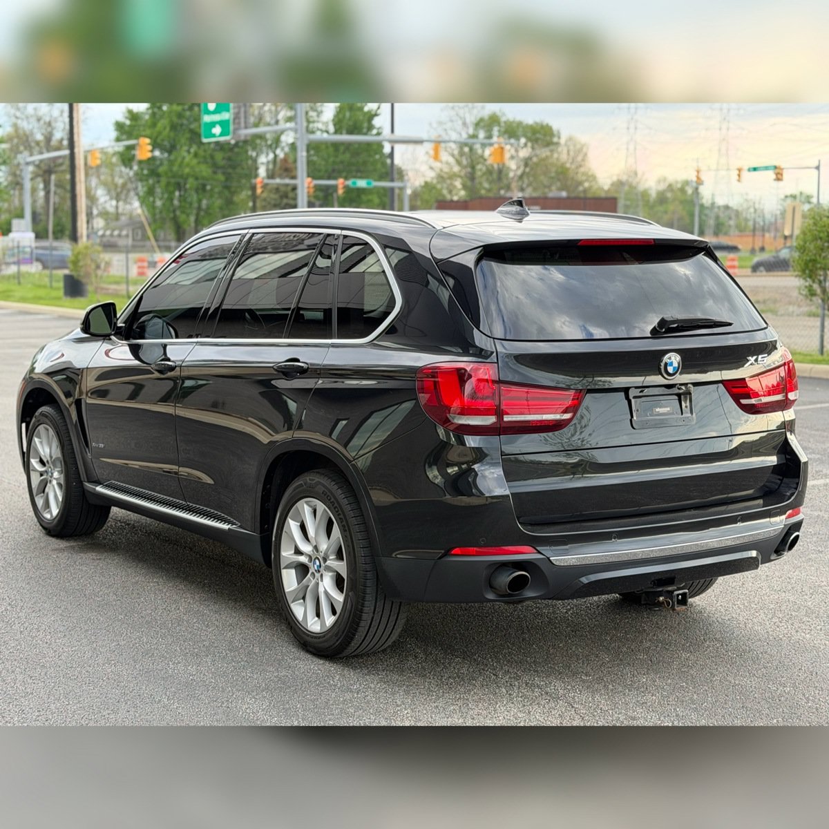 Used 2014 BMW X5 xDrive35i w/ Premium Package AWD/4WD image 3