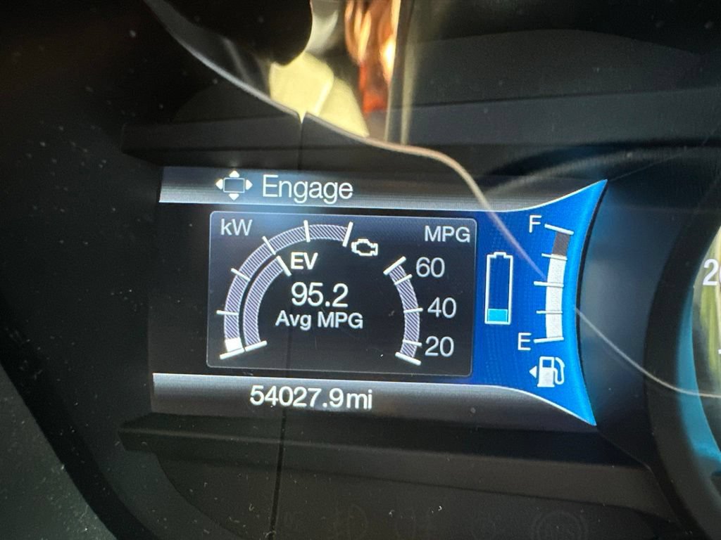 Used 2017 Ford Fusion Energi SE FWD image 11