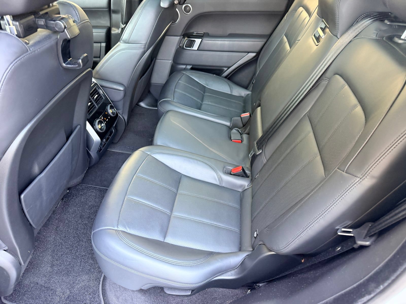 Used 2022 Land Rover Range Rover Sport HSE Silver Edition AWD/4WD image 22