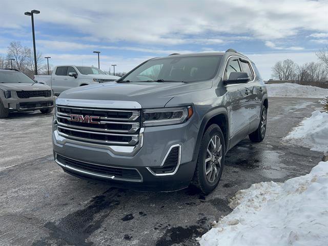 Used 2021 GMC Acadia SLE w/ Driver Convenience Package image 3