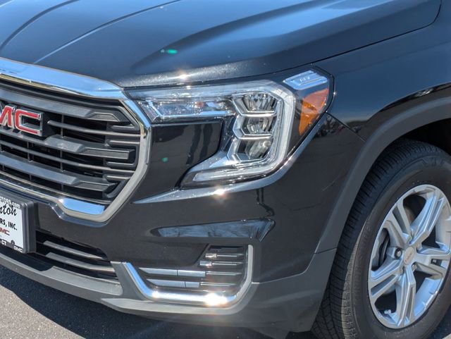 Certified 2022 GMC Terrain SLE w/ Driver Convenience Package AWD/4WD image 9