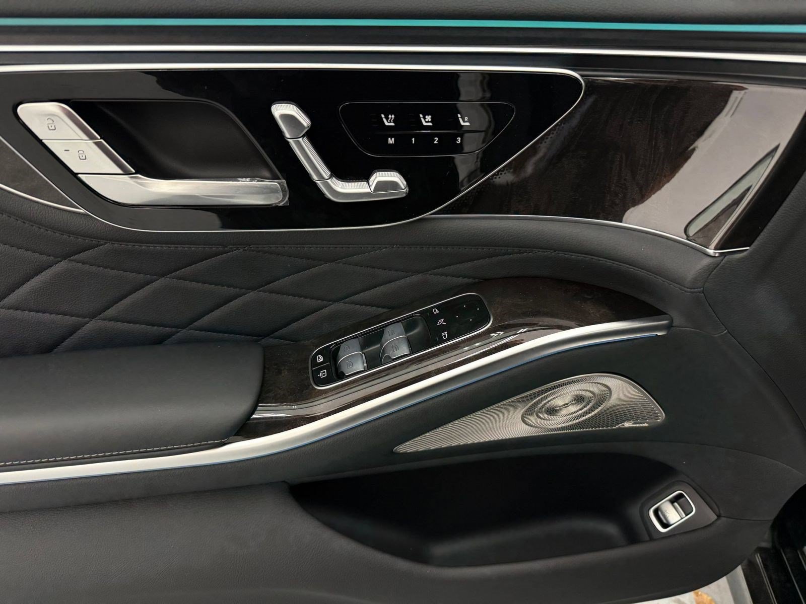 New 2027 Mercedes-Benz S 580 4MATIC Sedan image 11