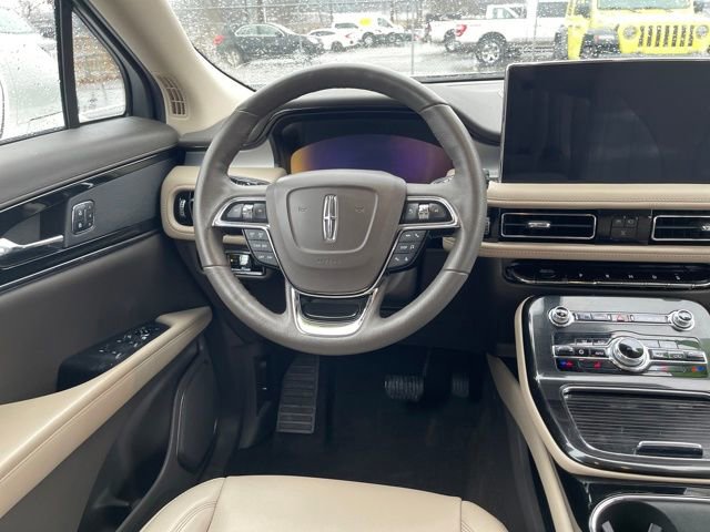 Used 2023 Lincoln Nautilus Standard w/ Premium Package image 22
