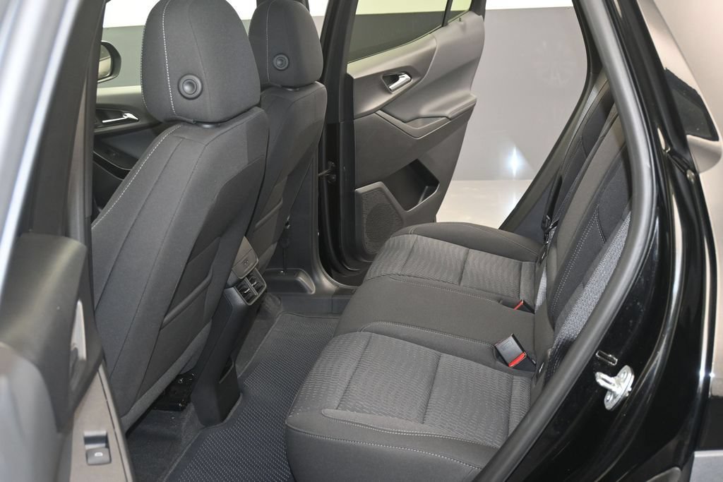 Certified 2025 Chevrolet Equinox LT w/ Safety and Technology Package AWD/4WD image 13