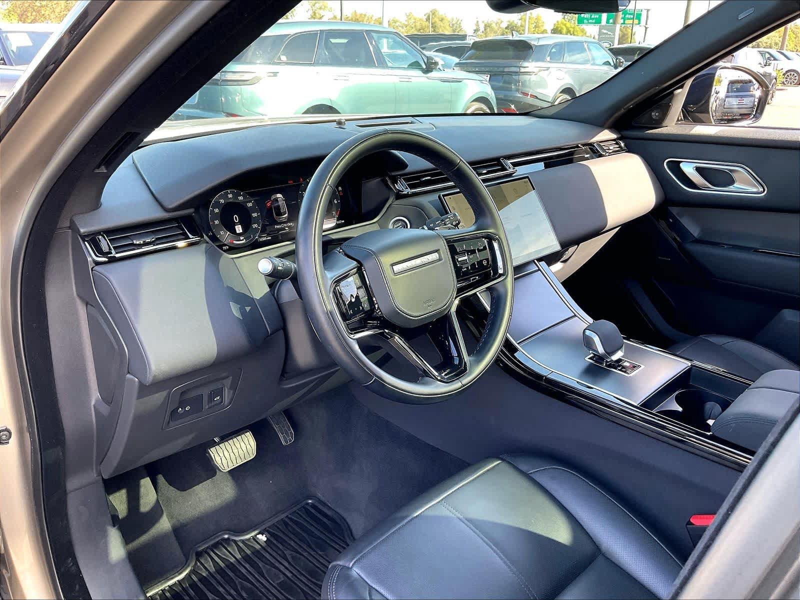 Used 2026 Land Rover Range Rover Velar S AWD/4WD image 19