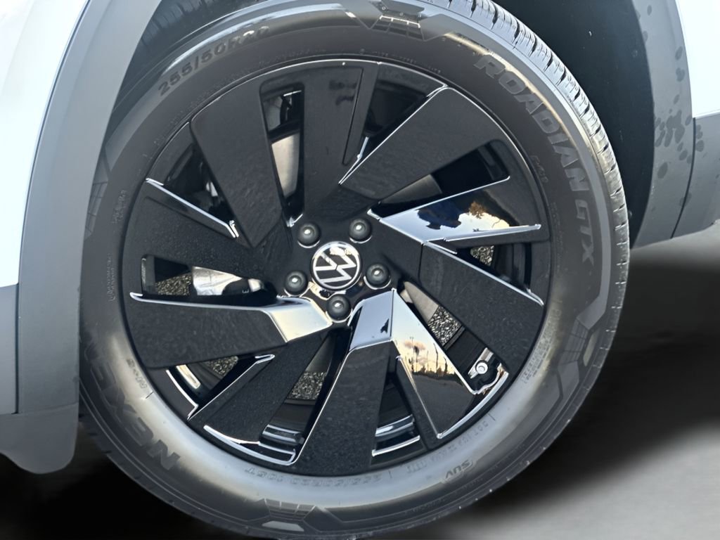 New 2026 Volkswagen Atlas SE image 10
