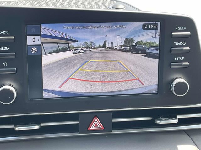 Certified 2025 Hyundai Elantra Sport image 27