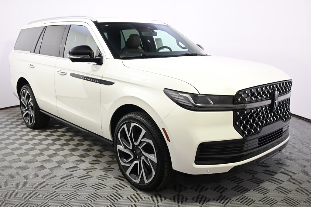 New 2026 Lincoln Navigator Black Label AWD/4WD image 8