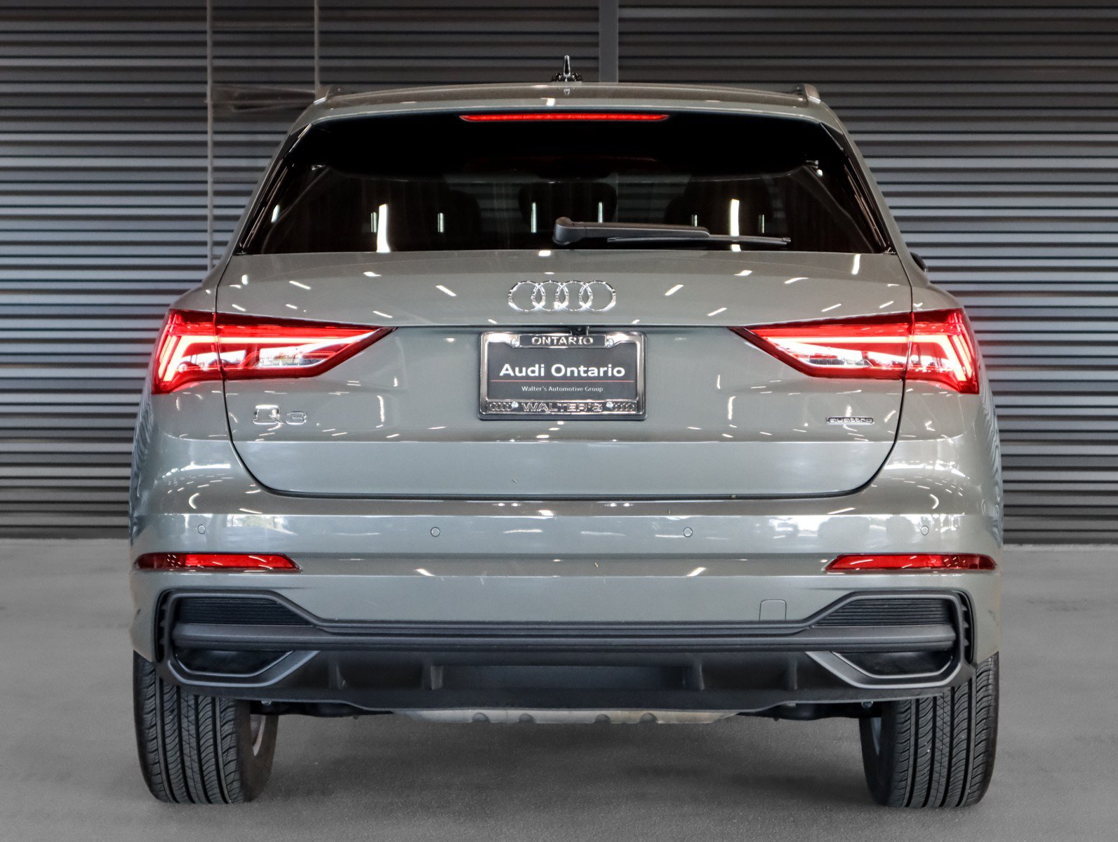 Used 2025 Audi Q3 2.0T Premium w/ Convenience Package AWD/4WD image 15