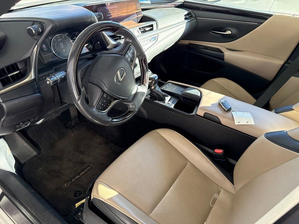 Used 2019 Lexus ES 350 Luxury w/ Premium Package image 10