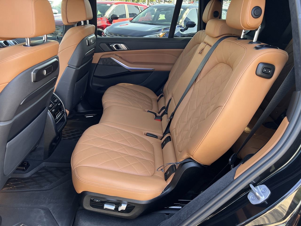 Used 2023 BMW X7 xDrive40i w/ Executive Package image 25