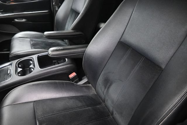 Used 2016 Dodge Grand Caravan SXT FWD image 18