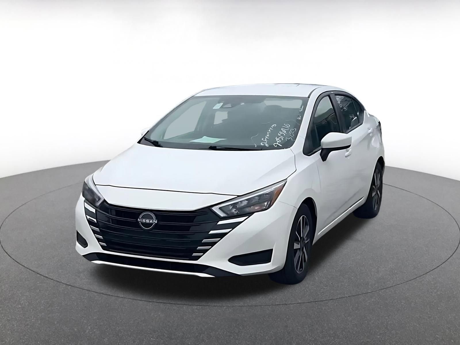 Used 2025 Nissan Versa SV FWD image 7