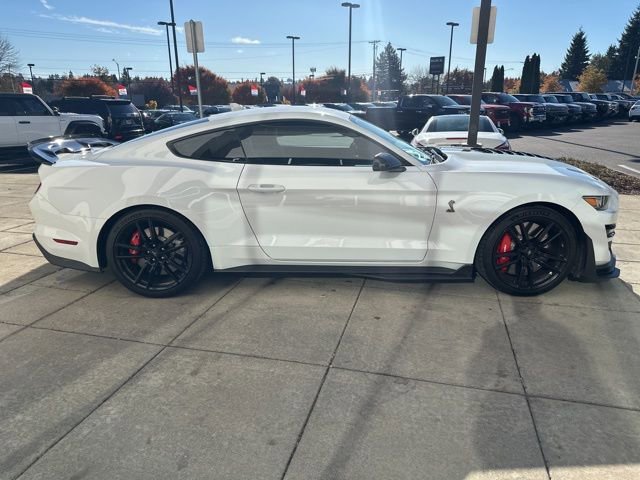 Used 2021 Ford Mustang Shelby GT500 w/ Technology Package image 2